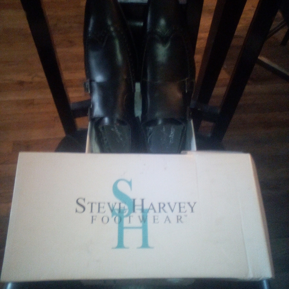 Men dress shoes size 13 never been warm
